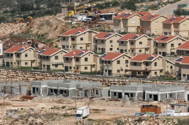 إسرائيل تعلن عزمها بناء 181 منزلًا بالقدس الشرقية