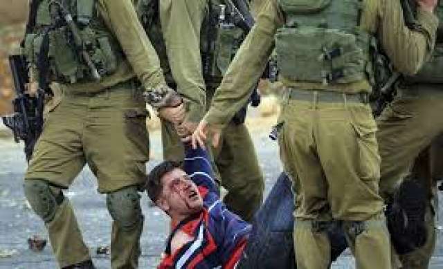 اعتقال 11 فلسطينيًا من الضفة بينهم أسرى محررون