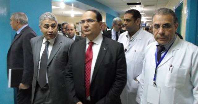 الدكتور هانى نصر رئيس هيئة المستشفيات التعليمية