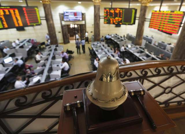 «الزمان» تكشف الجهات المسؤولة عن ضرب الاستثمار فى مصر