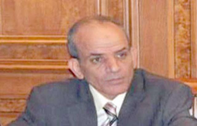 السيد عطا رئيس قطاع التعليم بوزارة التعليم العالى والبحث العلمي والمشرف العام على مكتب التنسيق