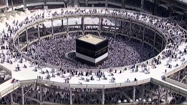 «المشاط» تنتهى من ضوابط عمرة 2018