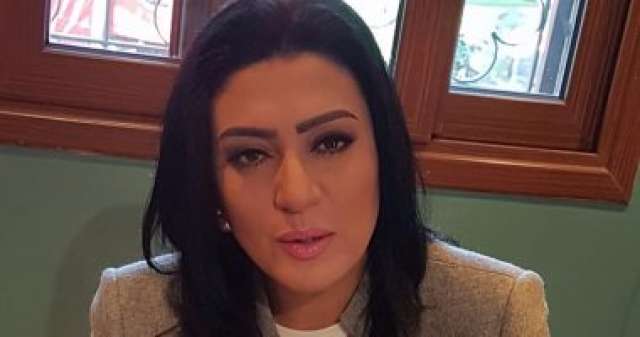 الفنانة وفاء صادق