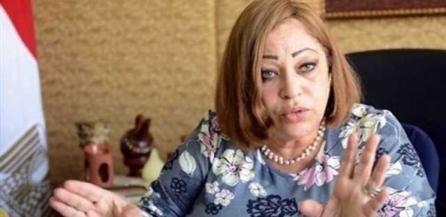 السفيرة منى عمر