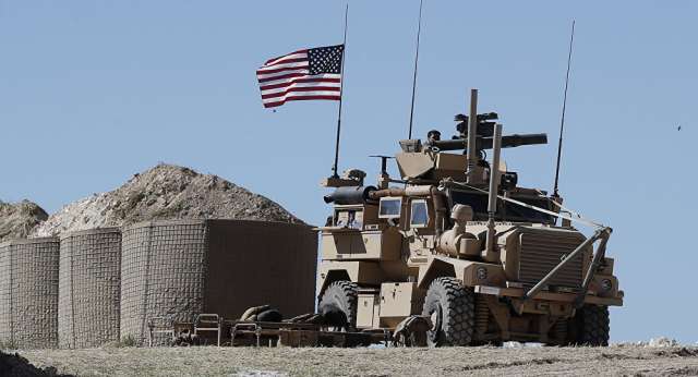 بالصور.. إنشاء قاعدة عسكرية أمريكية جديدة في سوريا