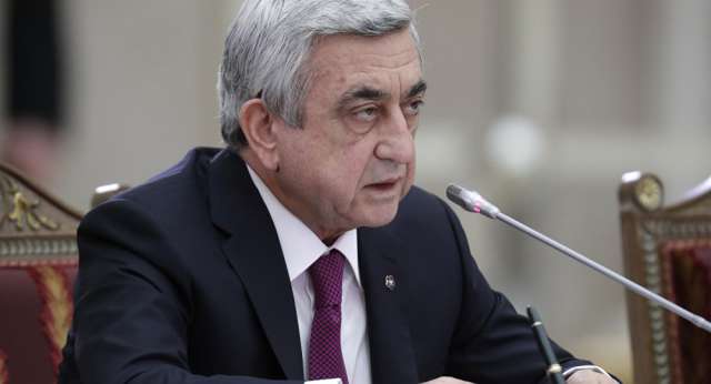 الحزب الحاكم لأرمينيا يفكر في استبدال قائده