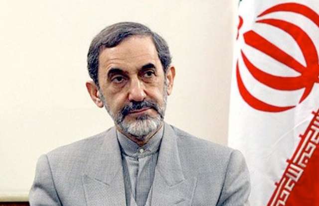 «ولايتي»: إيران ستنسحب من الصفقة النووية في هذه الحالة