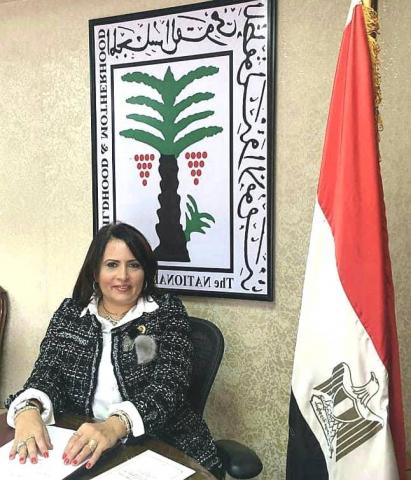 الدكتورة عزة العشماوي