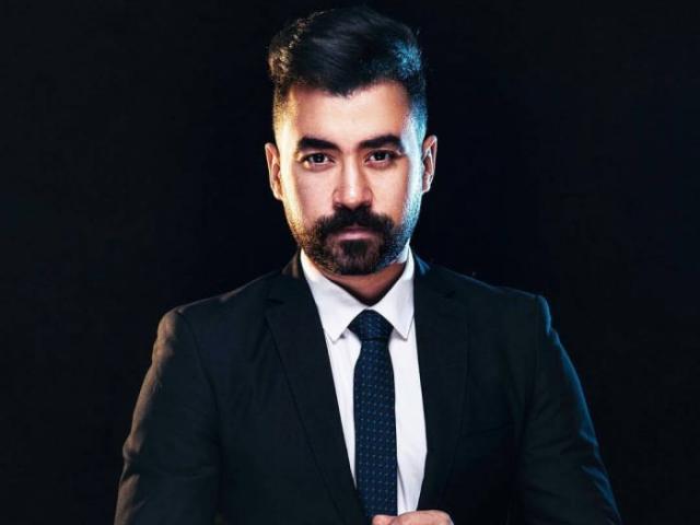 الممثل تونى ماهر