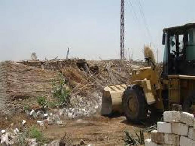 إزالة التعديات الواقعة على أملاك الدولة والأراضى الزراعية ونهر النيل