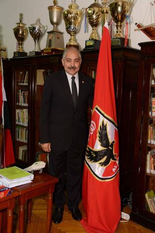  العامري فاروق نائب رئيس النادي 