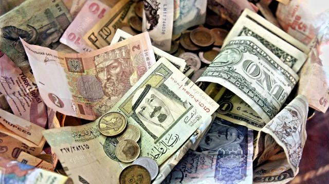 أسعار العملات العربية والأجنبية اليوم