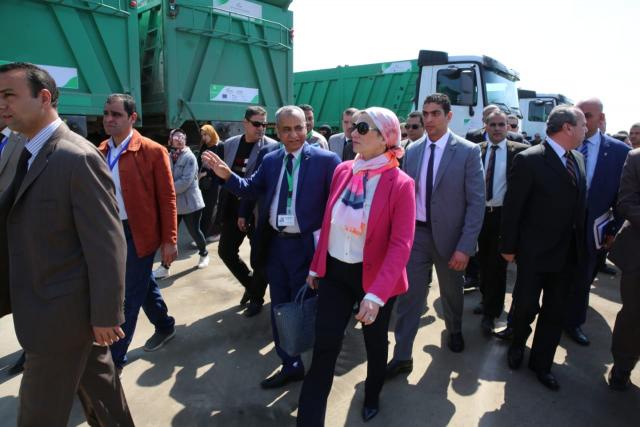 وزيرة البيئة تشهد تسليم معدات رفع كفاءة منظومة النظافة بكفر الشيخ