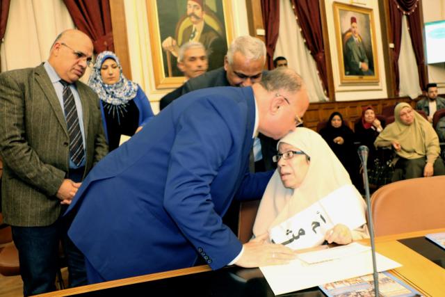 محافظ القاهرة يعلن تقديم 7 رحلات عمرة للأمهات المثاليات