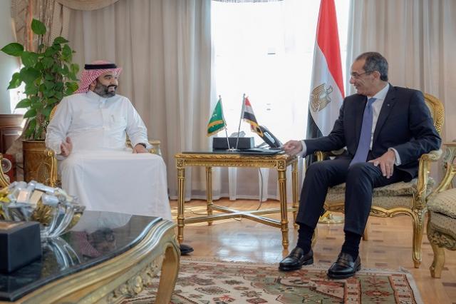 وزير الاتصالات السعودي في زيارة إلى مصر تستغرق 3 أيام