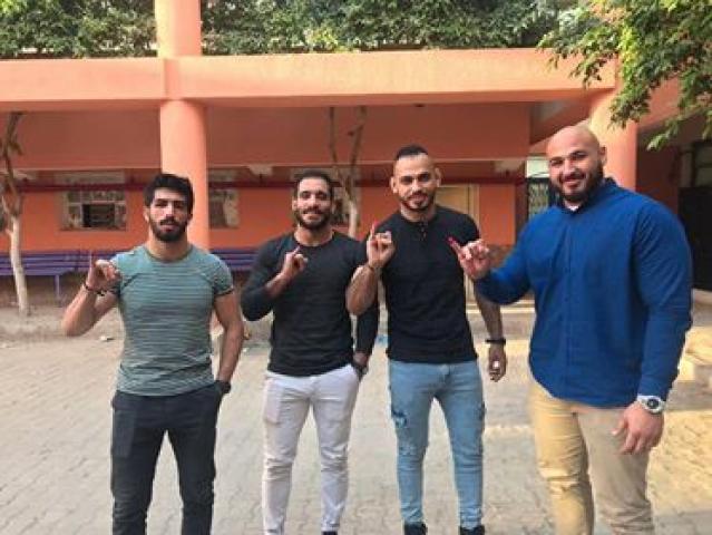 منتخب مصر للمصارعة الحرة يدلي بصوته في الاستفتاء علي التعديلات الدستورية 