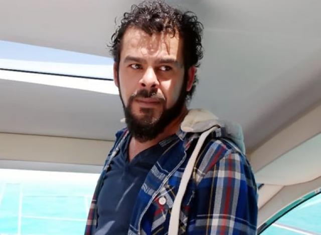 الفنان الاردنى منذر رياحنة