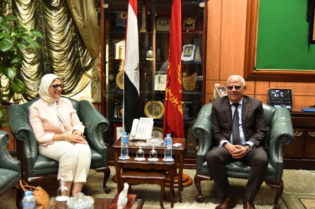 وزيرة الصحة تتابع استعدادات إطلاق التأمين الصحي الشامل ببورسعيد