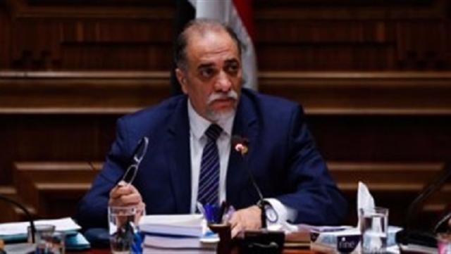  الدكتور عبد الهادى القصبى