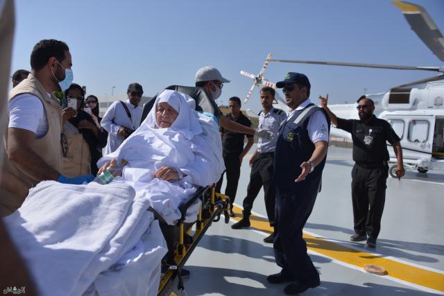 نقل المرضى المنومينإلى المشاعر المقدسة