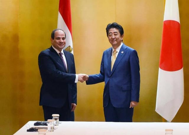السيسي ورئيس وزراء اليابان يفتتحان جلسة حوار الأعمال