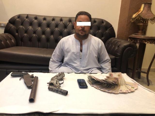 ضبط أحد الأشخاص بالسويس بحوزته قطعتى سلاح نارى