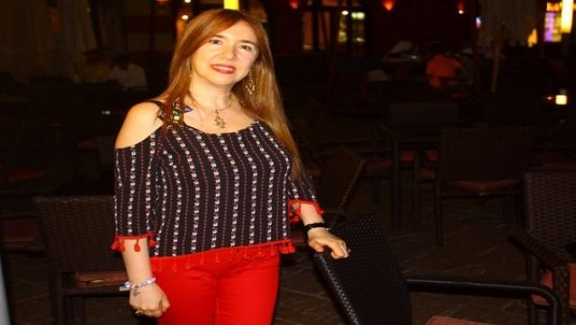 الفنانة دينا عبدالله