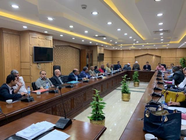 العالمي للفتوى بالأزهر يبحث سبل التعاون مع برنامج التوعية الأسرية