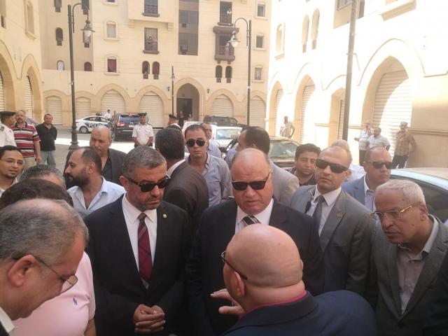 محافظ القاهرة يستقبل لجنة الاسكان بتل العقارب