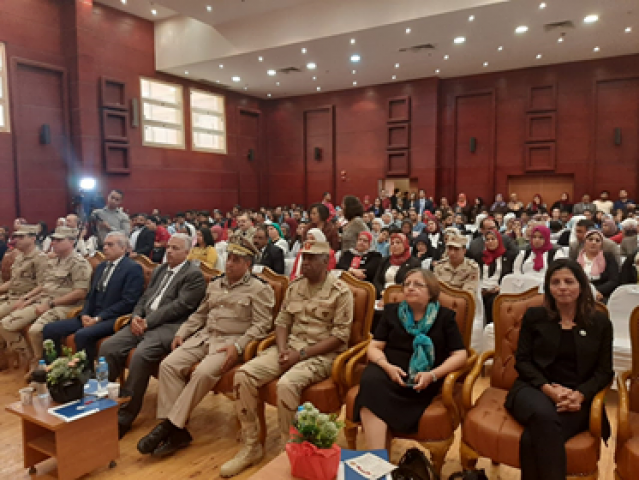 جانب من الندوة