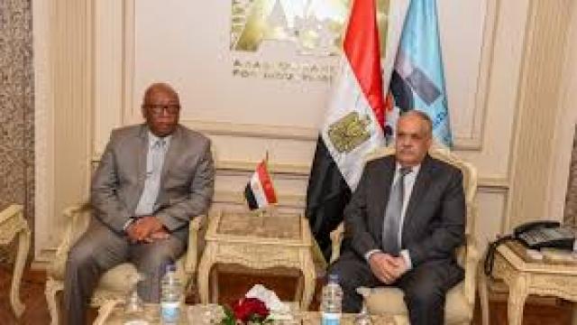 الهيئة العربية للتصنيع تستقبل وزير الإتصالات بمملكة «ليسوتو» الإفريقية