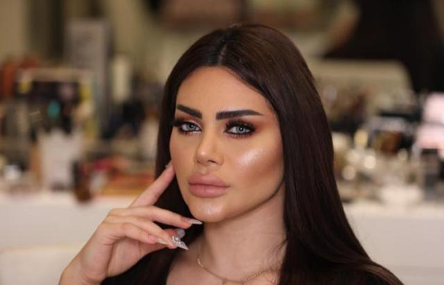 الاعلامية زينيب بسام