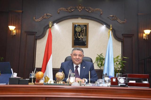 محافظ البحر الاحمر 