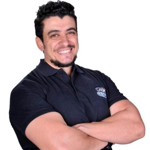 الإعلامي عمر جانز،
