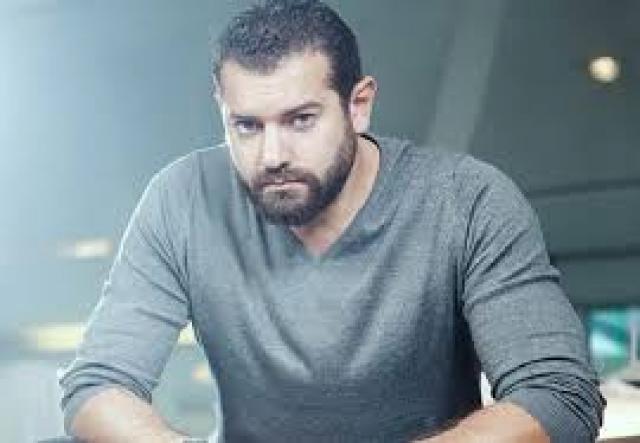 الفنان عمرو يوسف