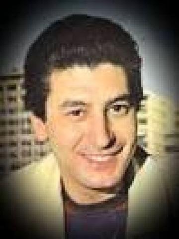 الفنان الموسيقار الراحل عمر خورشيد