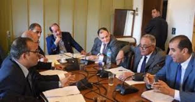 لجنة الصناعة 