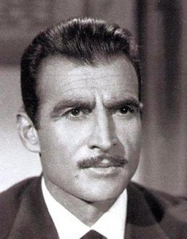 الفنان القدير الراحل احمد مظهر
