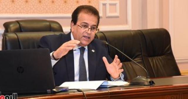 وزير التعليم العالى: تقدمنا على تركيا وإسرائيل بتصنيف البحث لإيجاد حلول ...