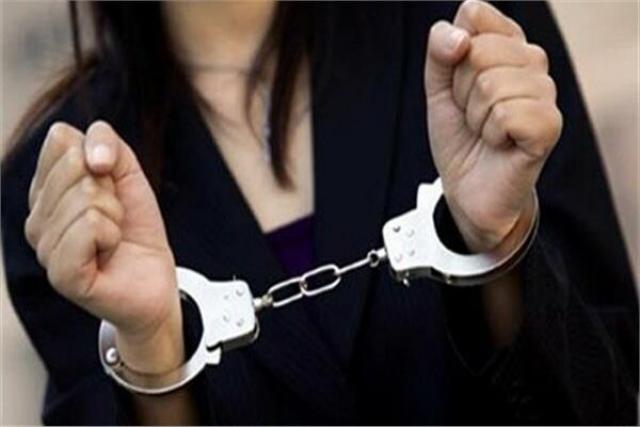 حبس منة عبد العزيز وسته اخرين