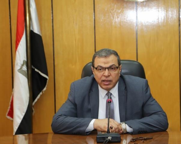 محمد سعفان وزير القوي العاملة 
