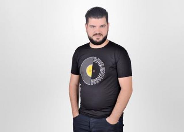  الكاتب والسيناريست علي أبوهيف