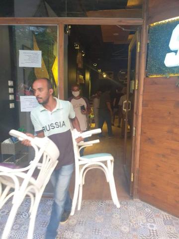 غلق المقاهي المخالفه بالجيزة
