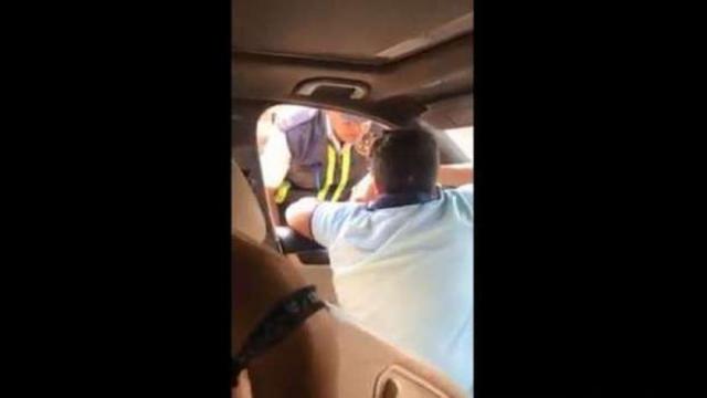 الطفل المعتدى على رجل المرور