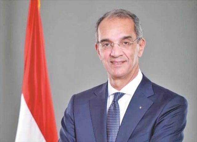 وزير الاتصالات الدكتور عمرو طلعت