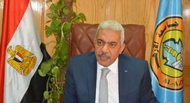 الدكتور محمود صديق نائب رئيس الجامعة للدراسات العليا والبحوث