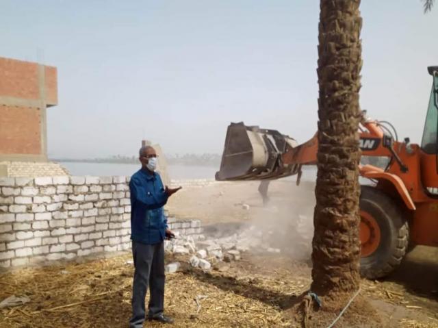 جانب من إزالة التعديات على الأراضى الزراعية