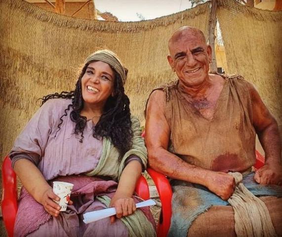 الفنانة مهجة عبدالرحمن والفنان محمد لطفي من كواليس مسلسل الملك
