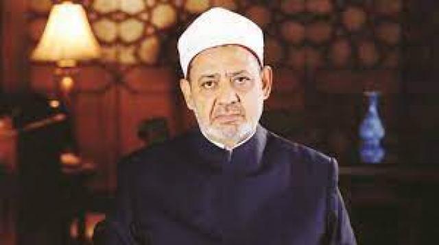 الإمام الأكبر يعزي الرئيس الإندونيسي في ضحايا الإعصار والفيضانات