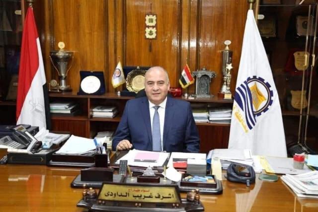 محافظ قنا 